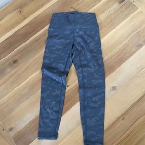 Zyia Active Cropped Legging